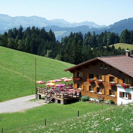 Alpengasthof Brueggele Hotel Alberschwende Exterior foto