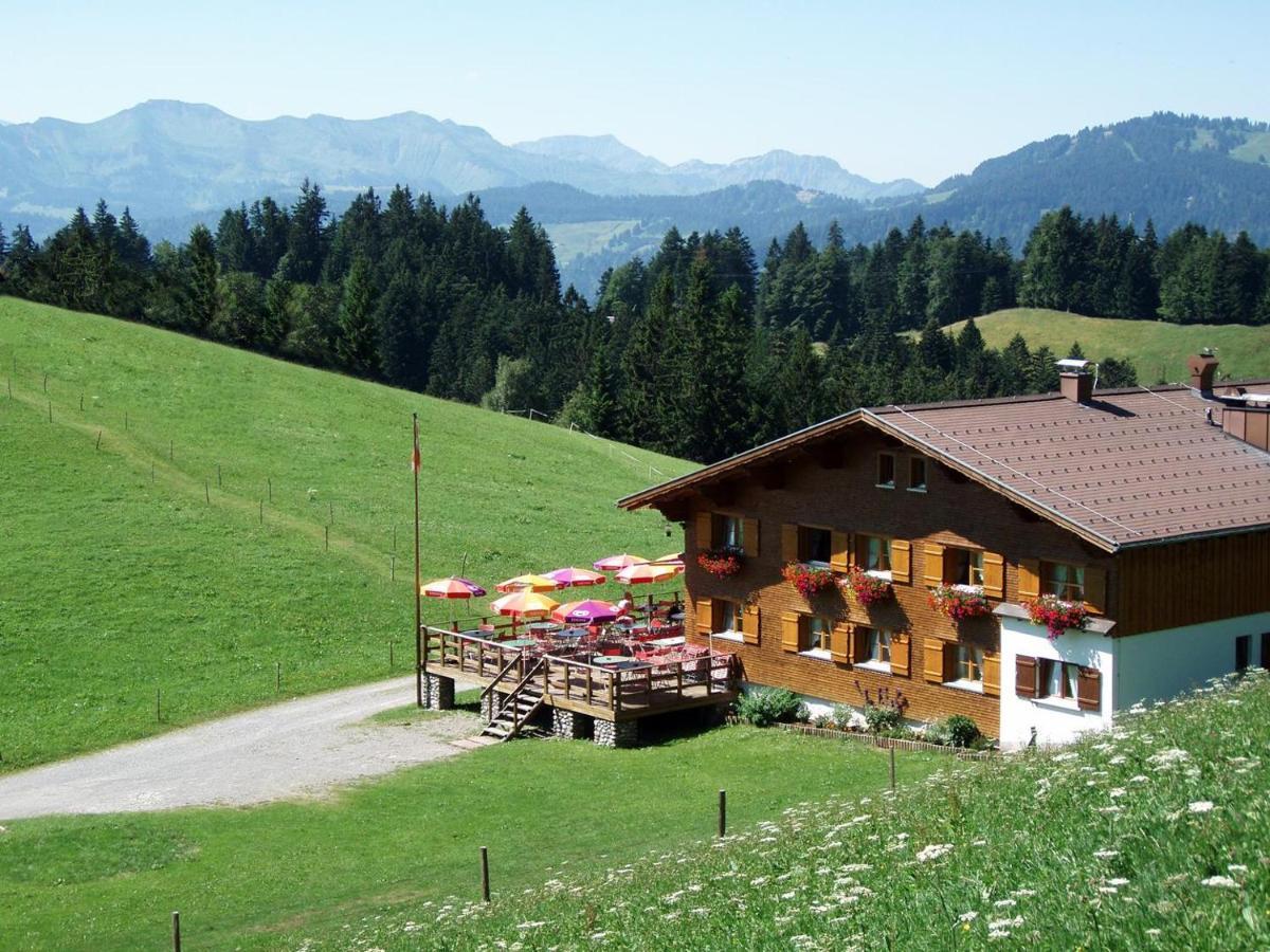 Alpengasthof Brueggele Hotel Alberschwende Exterior foto