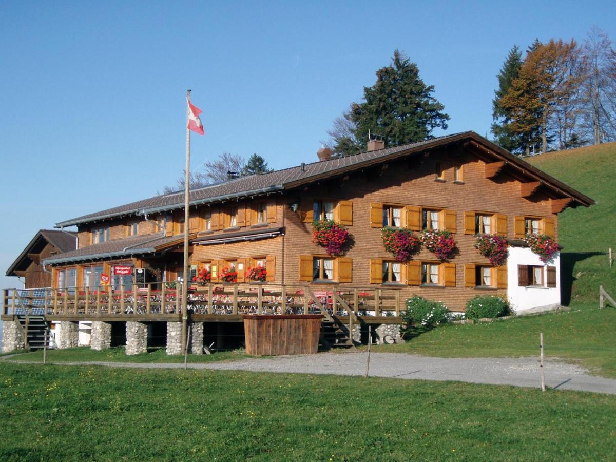 Alpengasthof Brueggele Hotel Alberschwende Exterior foto